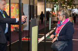 Guided Tour by Felix Diener »Funktionale Textilien und neue Stofflichkeit« (Photo © Mathias Duerr / World-Architects)