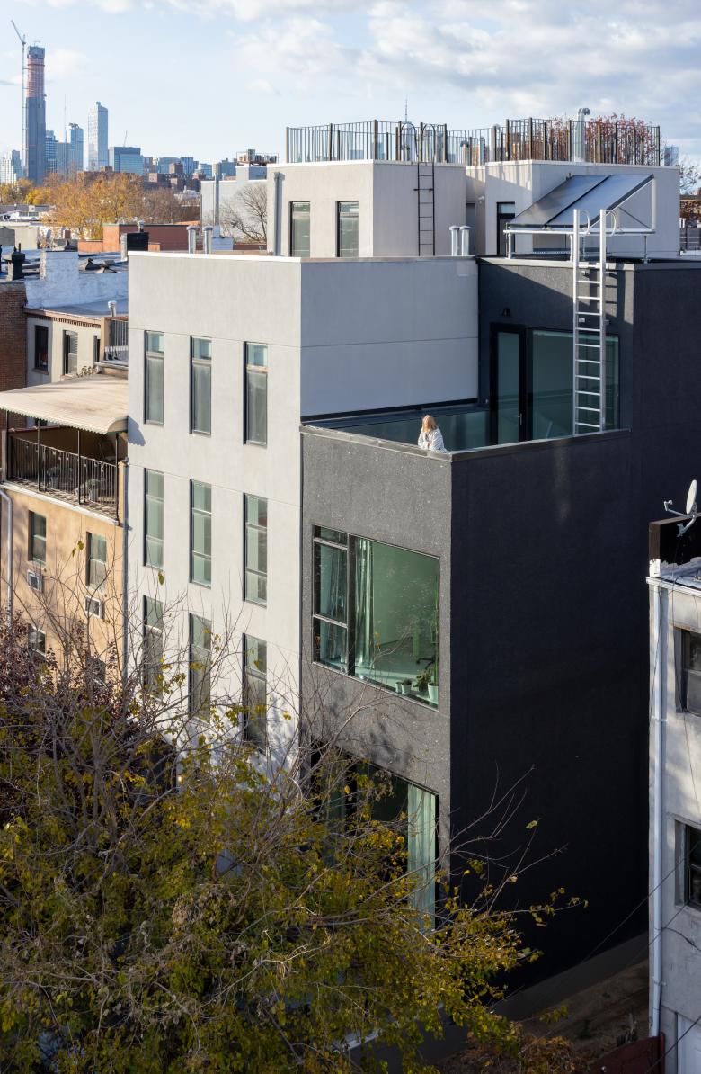 Narrow House US Building of the Week