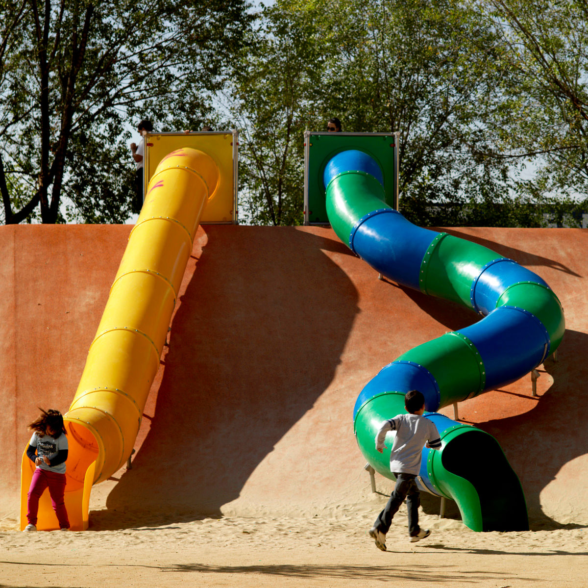 Plaza Ecopolis Kindergarten and New Public Space Ecosistema Urbano ...