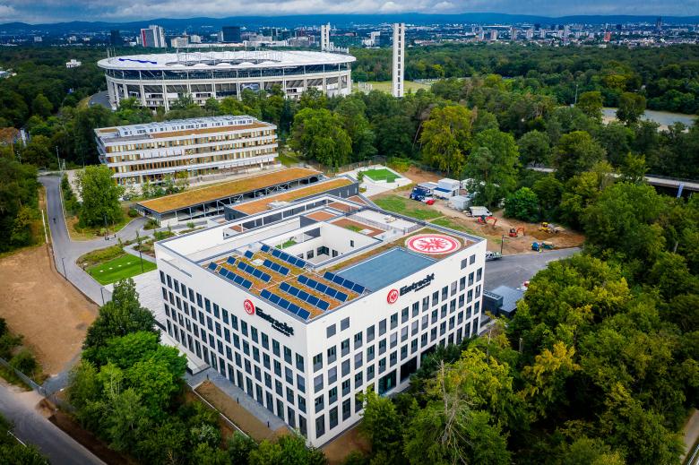 Neubau Geschäftsstelle Und ProfiCamp Der Eintracht Frankfurt Fußball AG ...