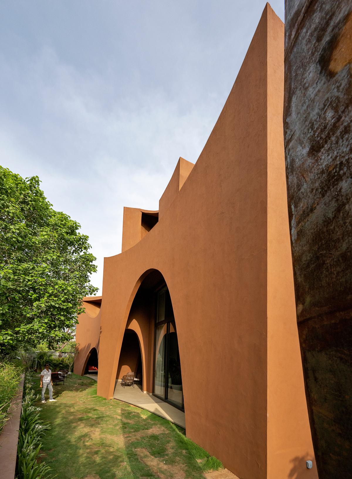 Mirai House Of Arches Sanjay Puri Architects