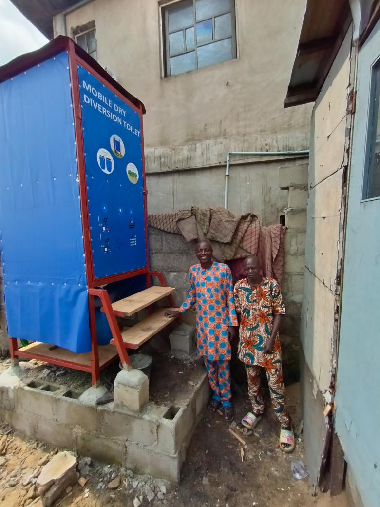 Mobile Dry Diversion Toilet FABULOUS URBAN