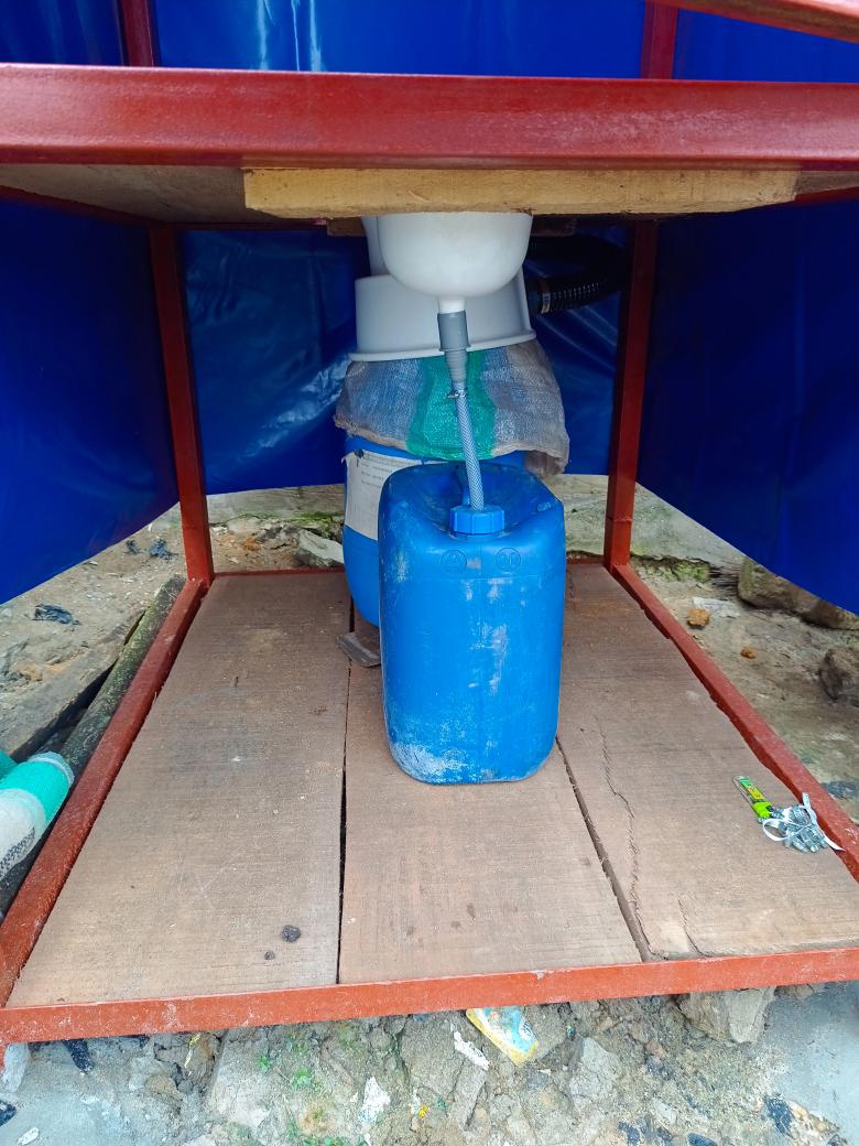 Mobile Dry Diversion Toilet FABULOUS URBAN